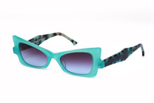 Load image into Gallery viewer, LYNX Sunglasses SMALL SIZE
